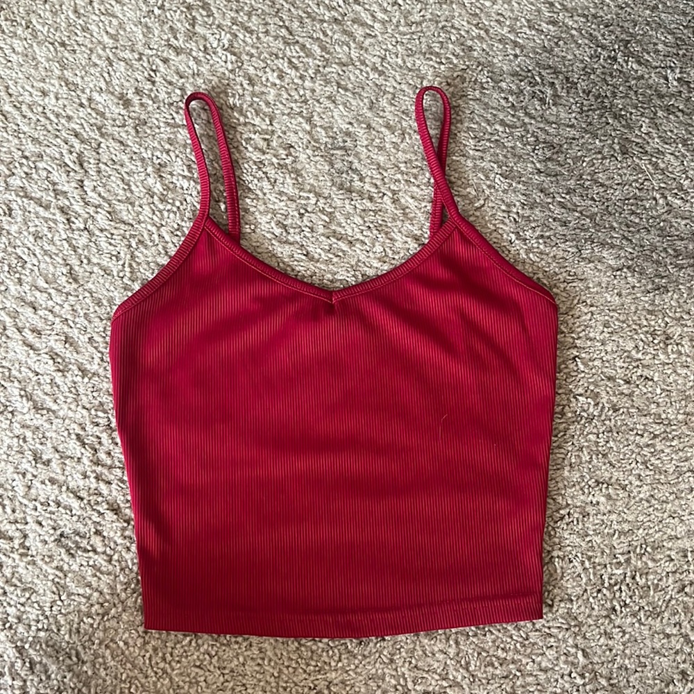 Dark red crop tank top